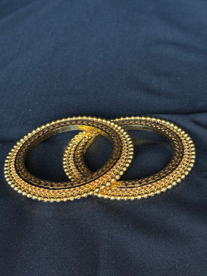 22K Gold Beaded Bangle Set with Fine Detail 22K Gold Beaded Bangle Set with Fine Detail