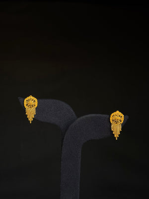 22K Gold Stud Earrings with Dangling Chain Details. 22K Gold Stud Earrings with Dangling Chain Details.