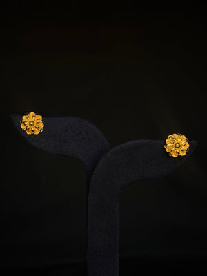 22K Gold Flower Stud Earrings - Elegant and Traditional 22K Gold Flower Stud Earrings - Elegant and Traditional