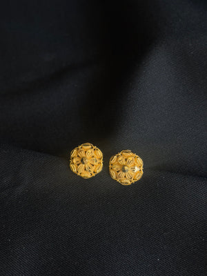 22K Gold Floral/Circular Stud Earrings with Detailed Design. 22K Gold Floral/Circular Stud Earrings with Detailed Design.