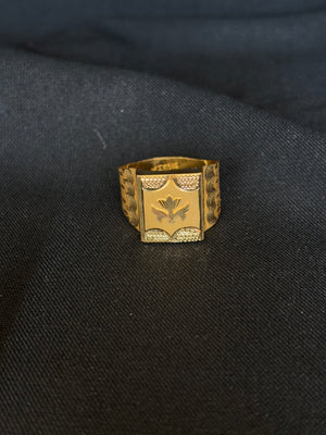 22K Gold Gents Ring with Distinctive Central Motif & Textured Band. 22K Gold Gents Ring with Distinctive Central Motif & Textured Band.