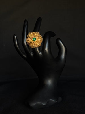 22K Gold Antique Floral Ring with Emerald Center - Traditional Indian Design 22K Gold Antique Floral Ring with Emerald Center - Traditional Indian Design