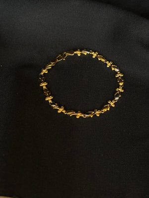 Dainty 22K Gold Floral Link Bracelet - Delicate & Elegant Dainty 22K Gold Floral Link Bracelet - Delicate & Elegant