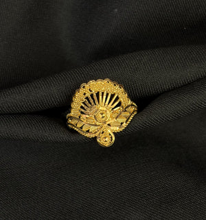 Gents 22K Gold Star-Motif Signet Ring | Heritage Etched Fashion Band Gents 22K Gold Star-Motif Signet Ring | Heritage Etched Fashion Band