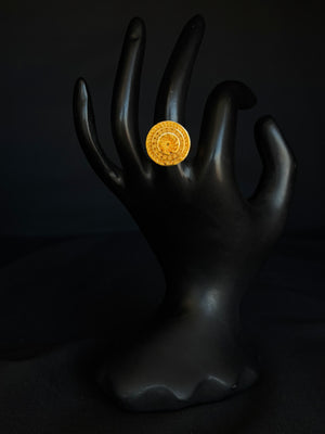 22K Gold Ladies Ring with Intricate Circular Motif. 22K Gold Ladies Ring with Intricate Circular Motif.