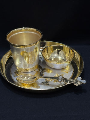 925 sterling silver baby dining set with a gold-plated finish 925 sterling silver baby dining set with a gold-plated finish