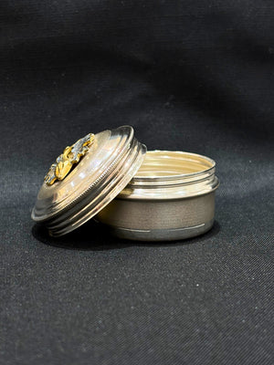 92.5 sterling silver Box with an exquisite dual-tone peacock design 92.5 sterling silver Box with an exquisite dual-tone peacock design