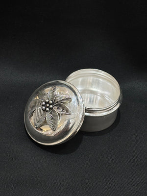 92.5 Silver Box sterling silver Featuring an intricately designed floral 92.5 Silver Box sterling silver Featuring an intricately designed floral