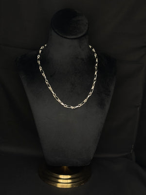 925 sterling silver chain with a unique link design 925 sterling silver chain with a unique link design