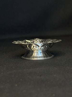 92.5 Sterling Silver Lotus Incense Holder / Agarbatti Stand 92.5 Sterling Silver Lotus Incense Holder / Agarbatti Stand