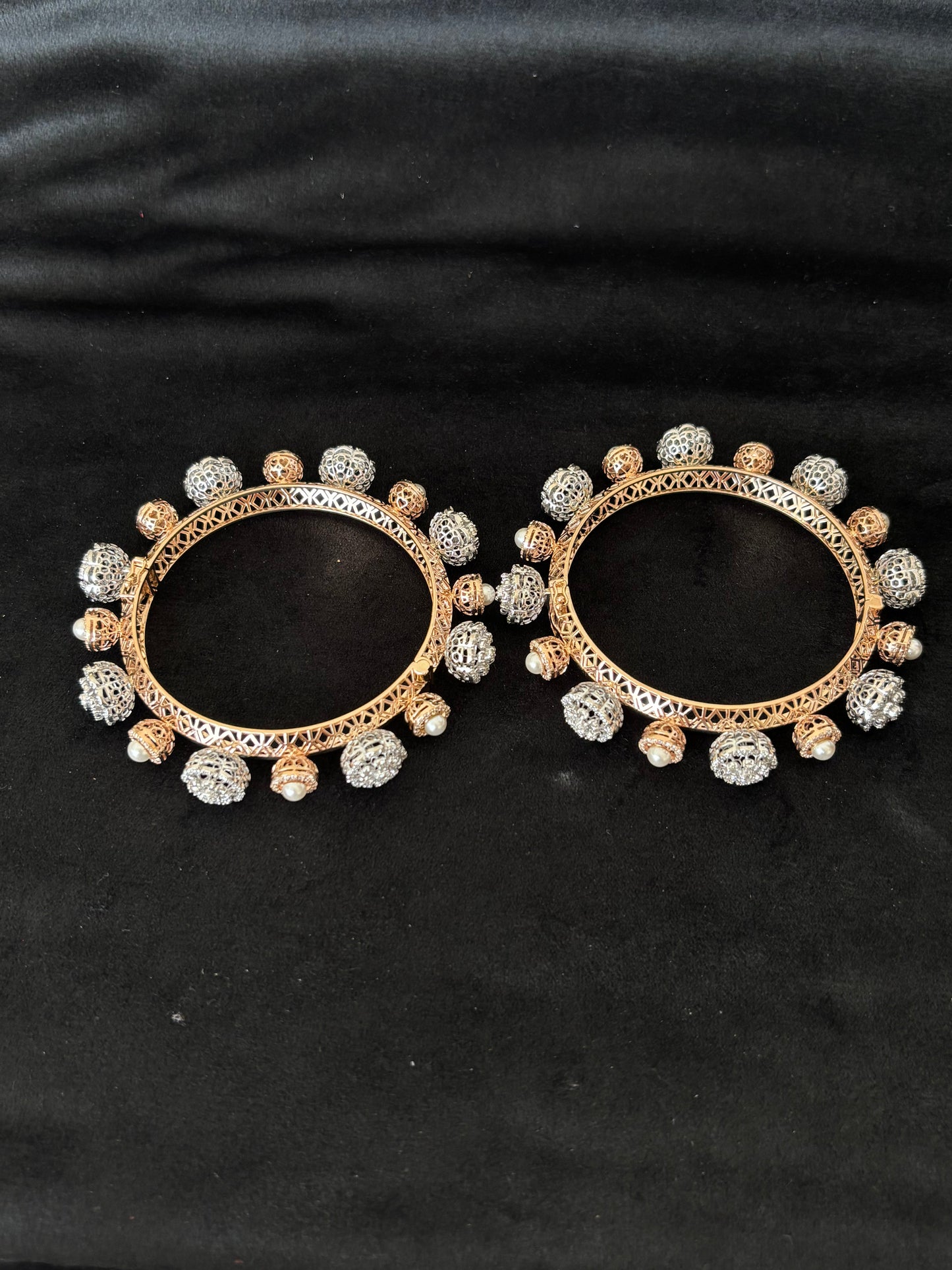 14K Gold Diamond and Pearl Bangle Bracelets (Set of 2) , IGI Certified 7.11 ct Diamonds, 57.664g Net Gold