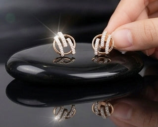 Contemporary 14K Gold Circular Cage Diamond Studs | Open-Frame Halo Earrings, Gross Wt: 1.5, Net Wt: 1.472, Diamond. Wt 0.14