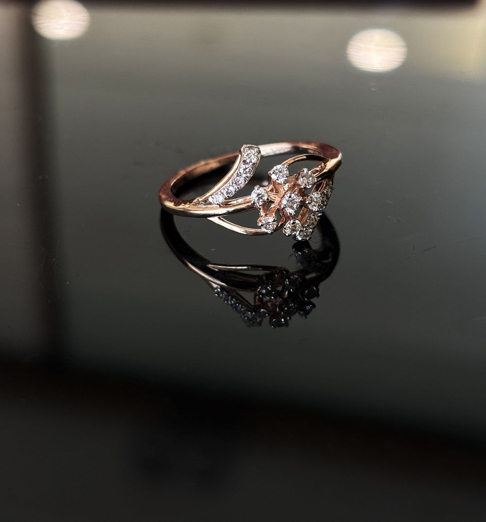 14K Gold Diamond Floral Cluster Ring with IGI Certified 0.21 ct Diamonds, 2.118g Net Gold