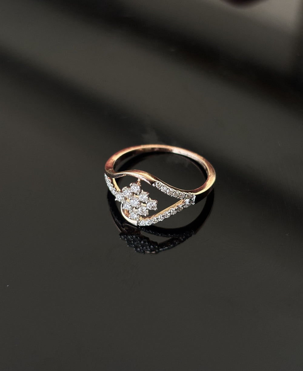 14K Gold Diamond Trinity Cluster Ring with IGI Certified 0.31 ct Diamonds, 1.928g Net Gold