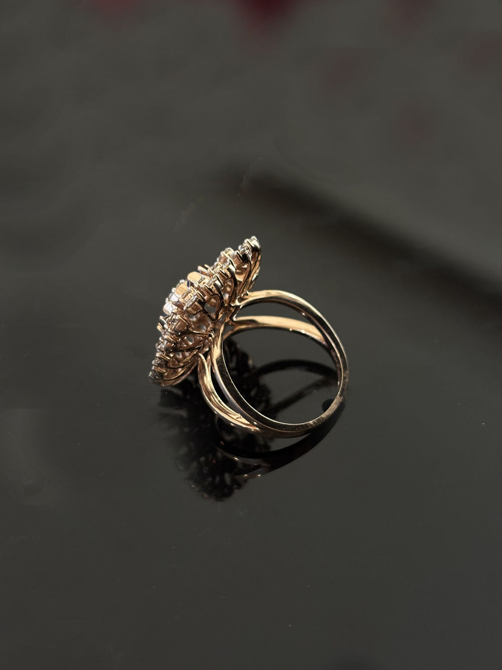 14K Gold Grand Diamond Cluster Ring with IGI Certified 1.59 ct Diamonds, 5.876g Net Gold