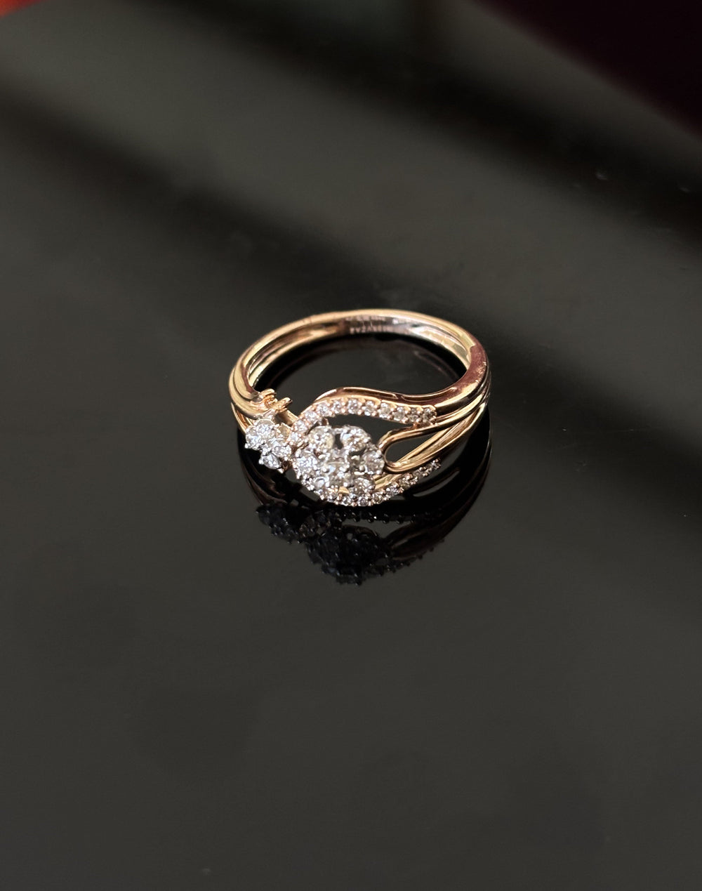 14K Gold Diamond Floral Cluster Ring with IGI Certified 0.35 ct Diamonds, 3.02g Net Gold