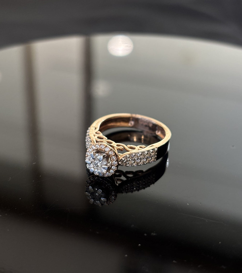 14K Gold Diamond Pave Cluster Ring with IGI Certified 0.60 ct Diamonds, 4.23g Net Gold