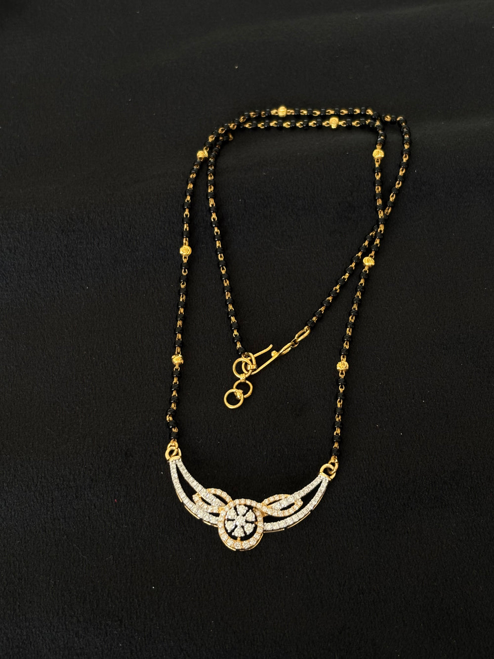 14K Gold Diamond Mangalsutra with Floral Centerpiece , 6.404g Gold , 0.89 Ct IGI Certified Diamonds