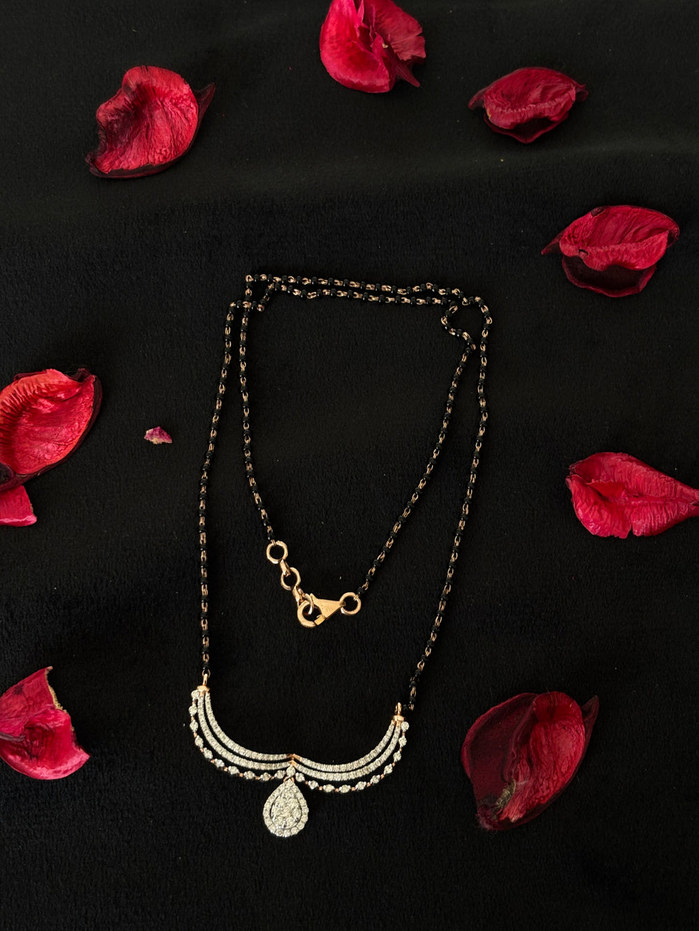 14K Gold Diamond Mangalsutra with Designer Circular Pendant , 5.196g Gold , 0.92 Ct IGI Certified