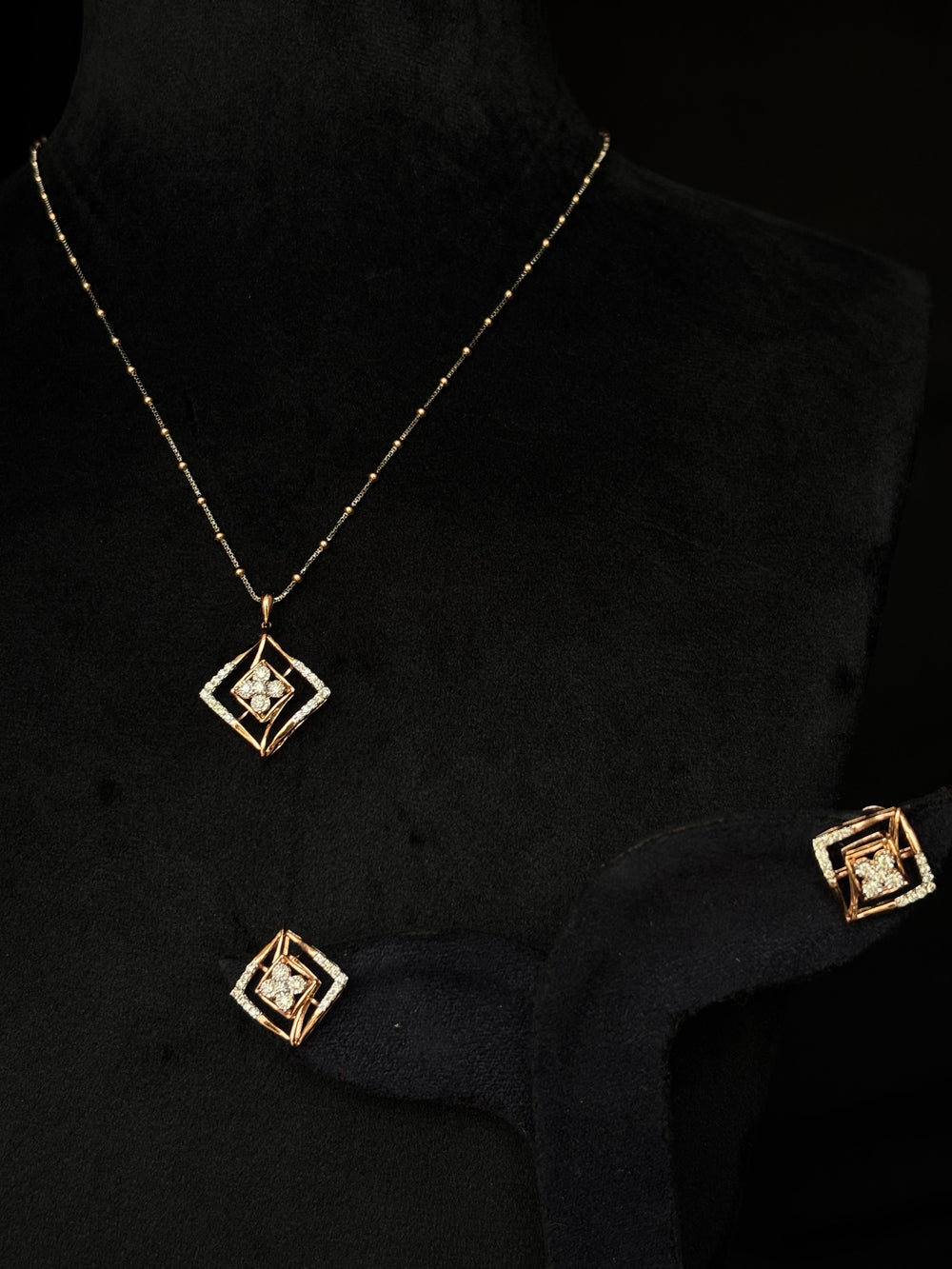 14K Gold Diamond Pendant Set with Teardrop Design – IGI Certified 0.35 ct Diamonds, 2.68g Net Gold(Without Chain)