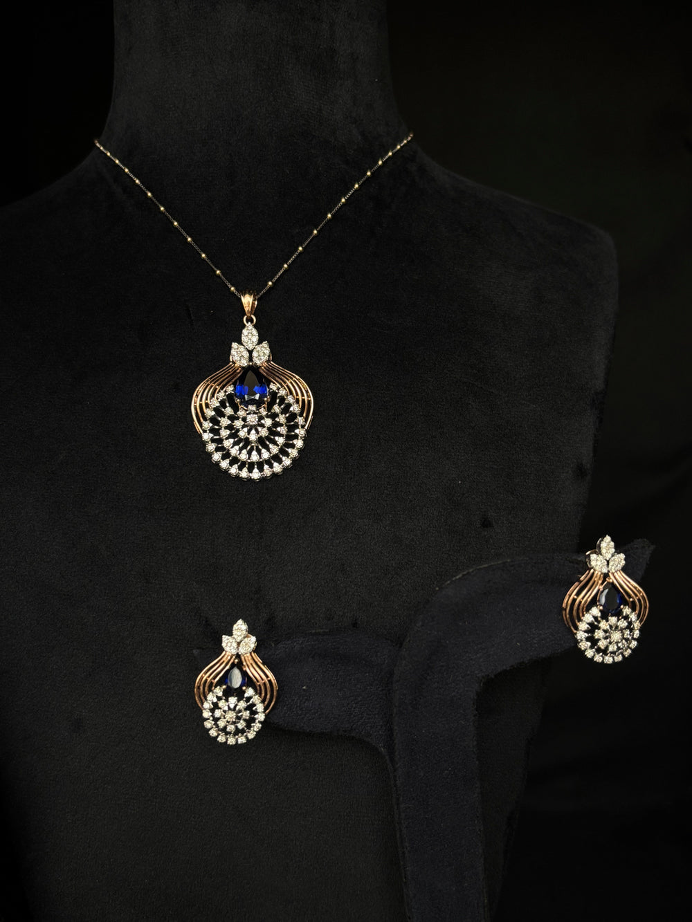14K Gold Diamond & Emerald Pendant Set – IGI Certified 2.68 ct Diamonds, 14.262g Net Gold(Without Chain)