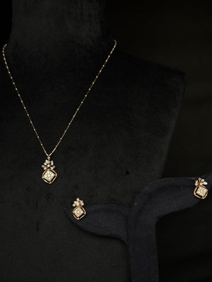 14K Gold Diamond Pendant Set with Geometric Charm – IGI Certified 1.04 ct Diamonds, 4.412g Net Gold(Without Chain)