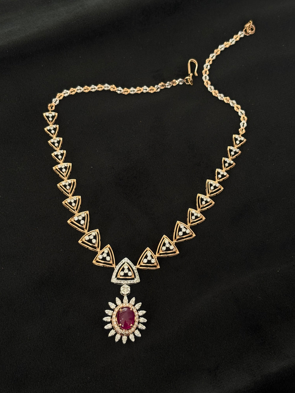 14K Gold Diamond & Ruby Necklace Set with Geometric Design – IGI Certified 4.83 ct Diamonds, 23.484g Net Gold