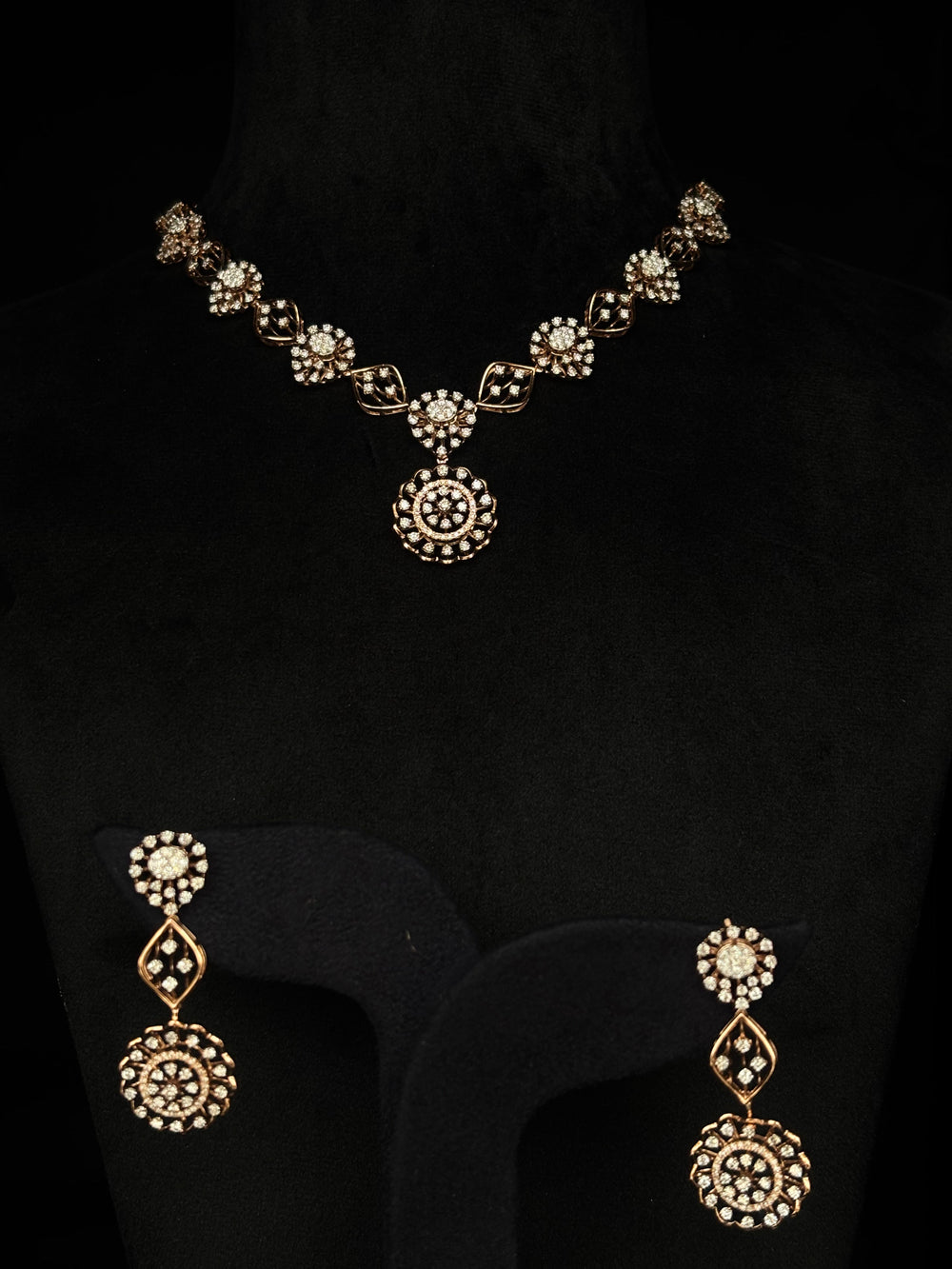 14K Gold Diamond Necklace Set with Intricate Floral Design – IGI Certified 5.6 ct Diamonds, 26.87g Net Gold