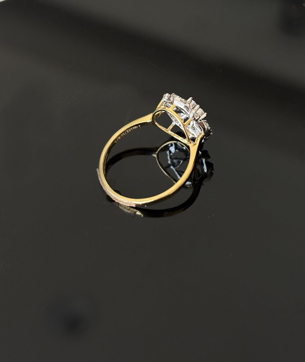 18K Gold Diamond Ring with IGI Certified 0.58 ct Diamonds, 2.534g Net Gold