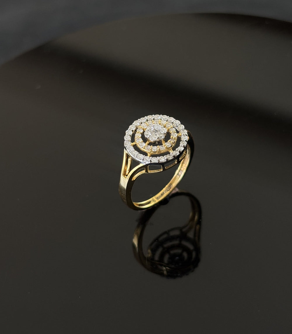18K Gold Diamond Ring with IGI Certified 0.51 ct Diamonds, 2.858g Net Gold