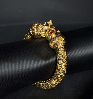 22K Gold Bangle with Intricate Woven Design