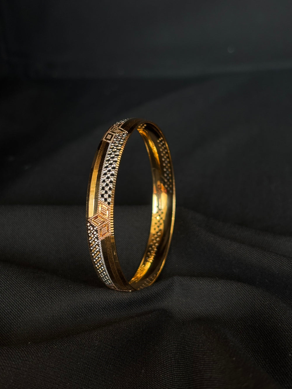 22K Gold Bangle Set with Two-Tone Design