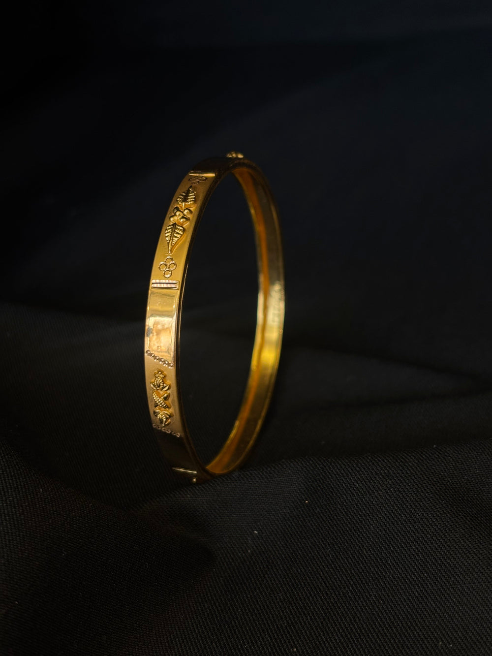 22K Gold Floral Design Bangle Set