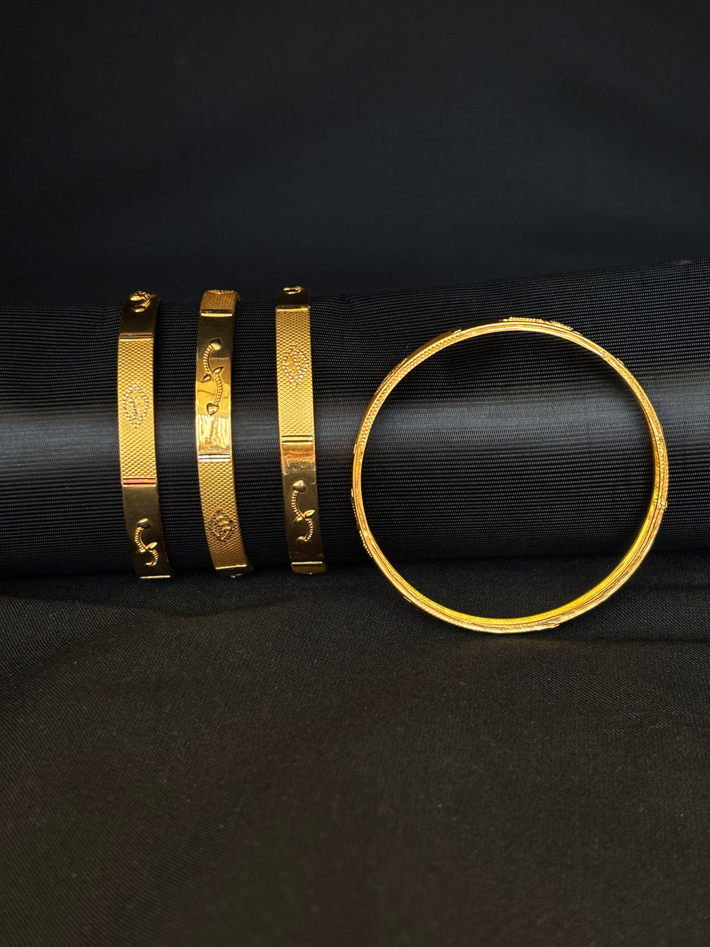 22K Gold Bangle Set with Floral Cut-Outs