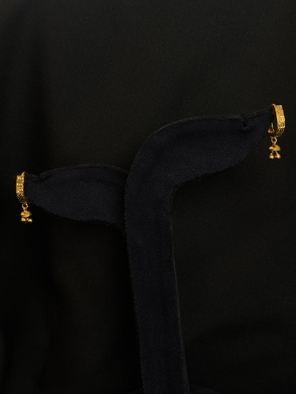 22K Gold Pendant and Stud Earrings Set