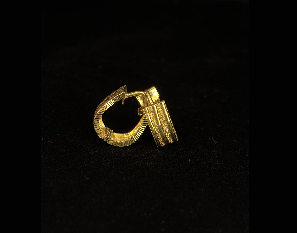 22KT Yellow Gold Ribbed Hoop Earrings | Minimalist Textured Gold Bali