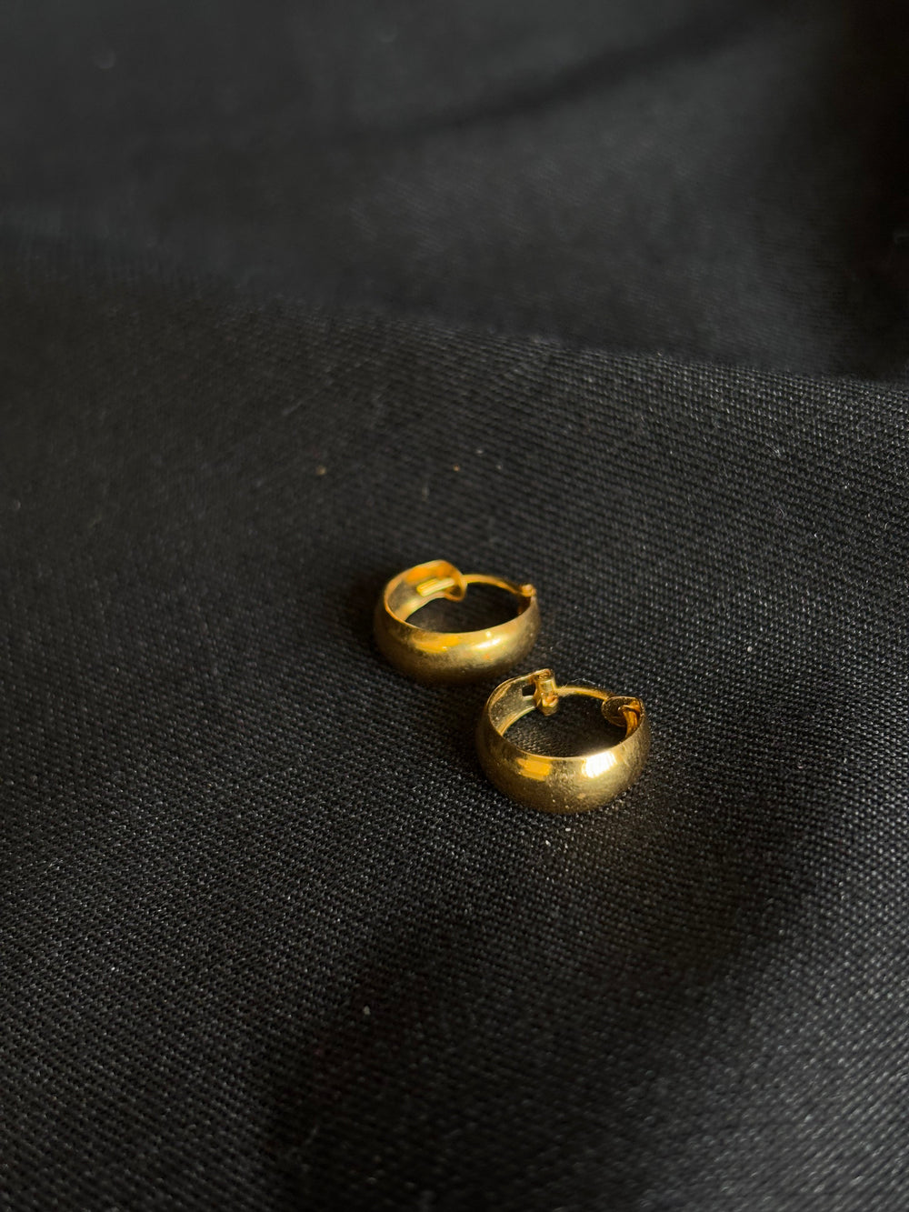 Classic 22K Gold Hoop Earrings - Timeless Elegance