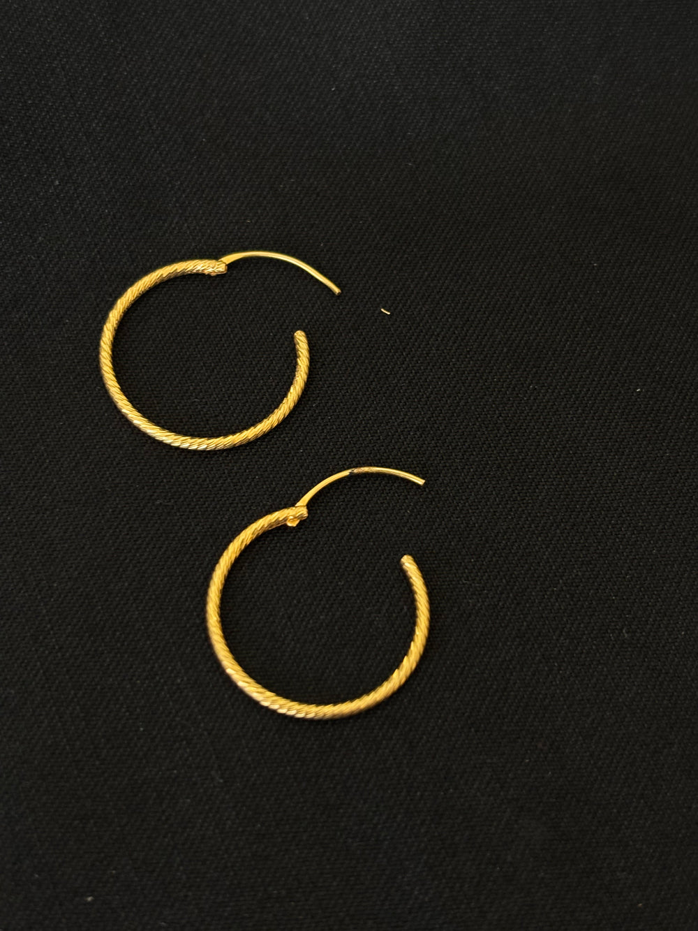 22K Gold Minimalist Bali Hoop Earrings