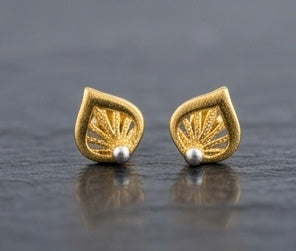 22K Yellow Gold Textured Leaf Stud Earrings | Nature-Inspired Gold Jewelry