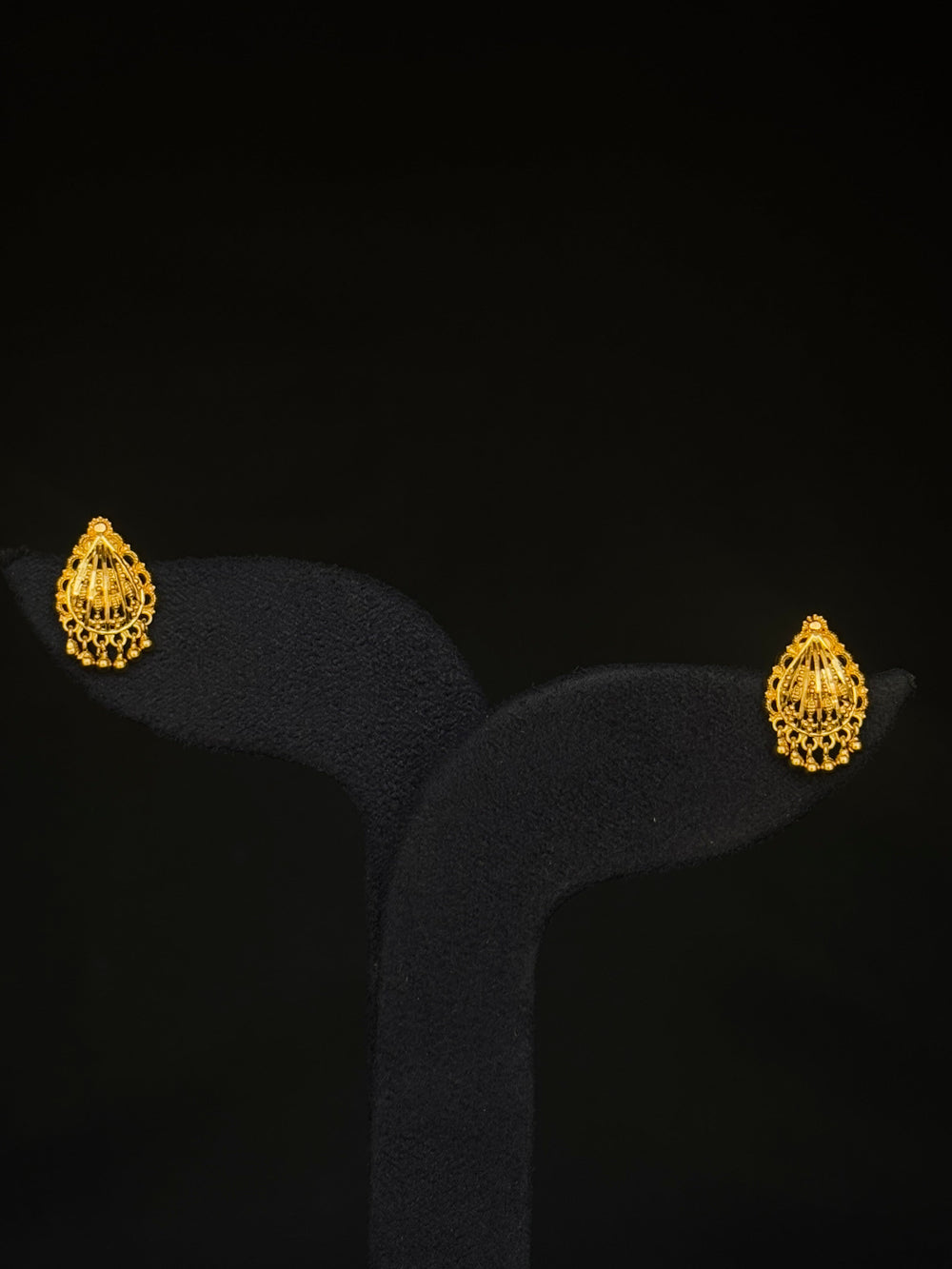 22K Gold Scalloped/Fan Stud Earrings with Dangling Beads