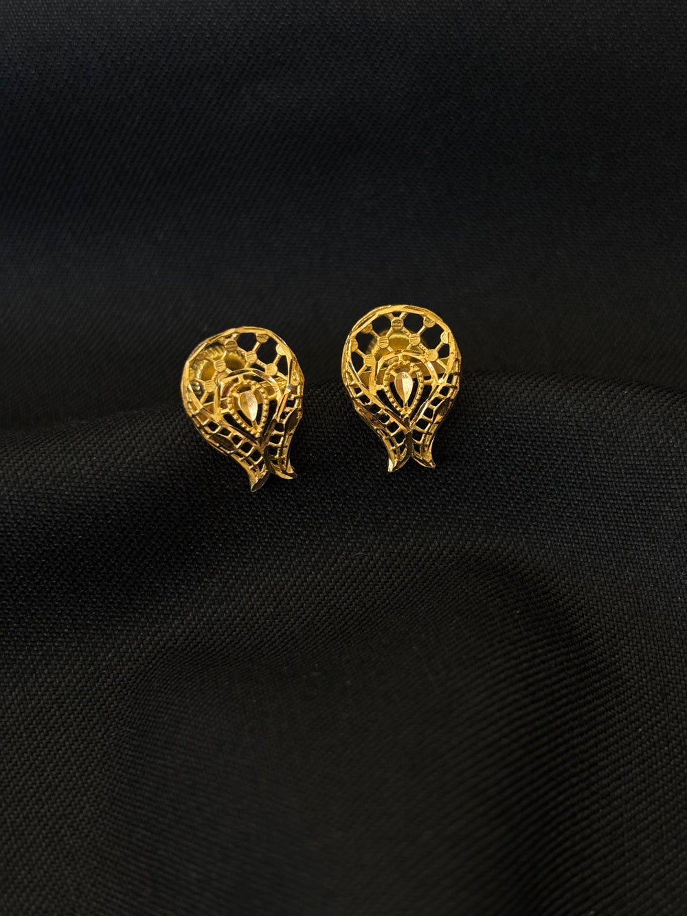 Artisan Filigree: 22K Gold Teardrop Stud Earrings