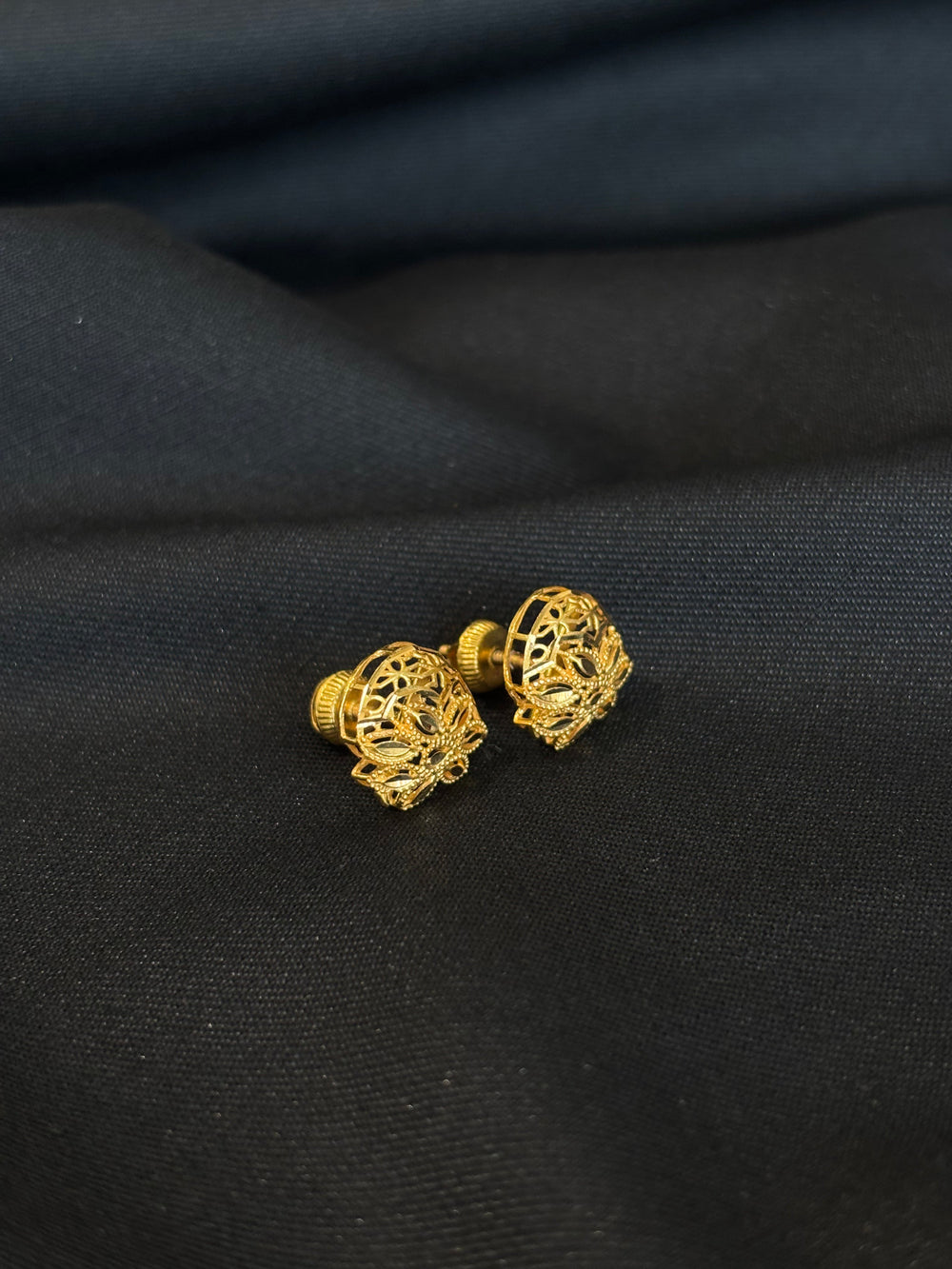 Artisan Filigree: 22K Gold Floral Stud Earrings