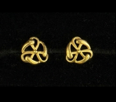 22K Gold Royal Scalloped Shield Earrings | Antique Style Filigree Gold Drops