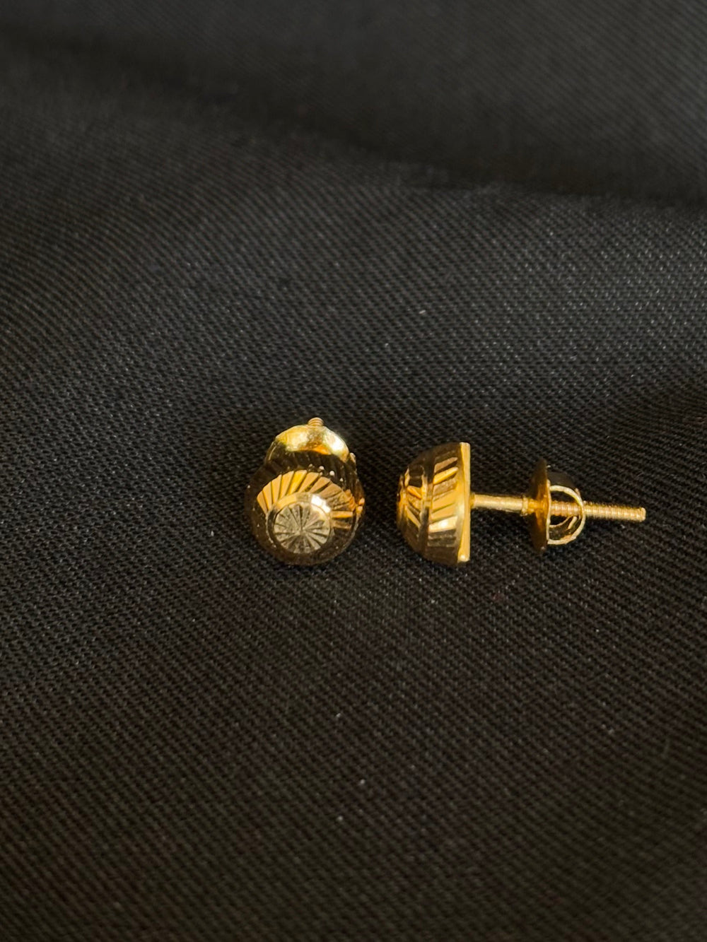 22K Gold Two-Tone Stud Earrings with Textured Detailing - Elegant & Modern