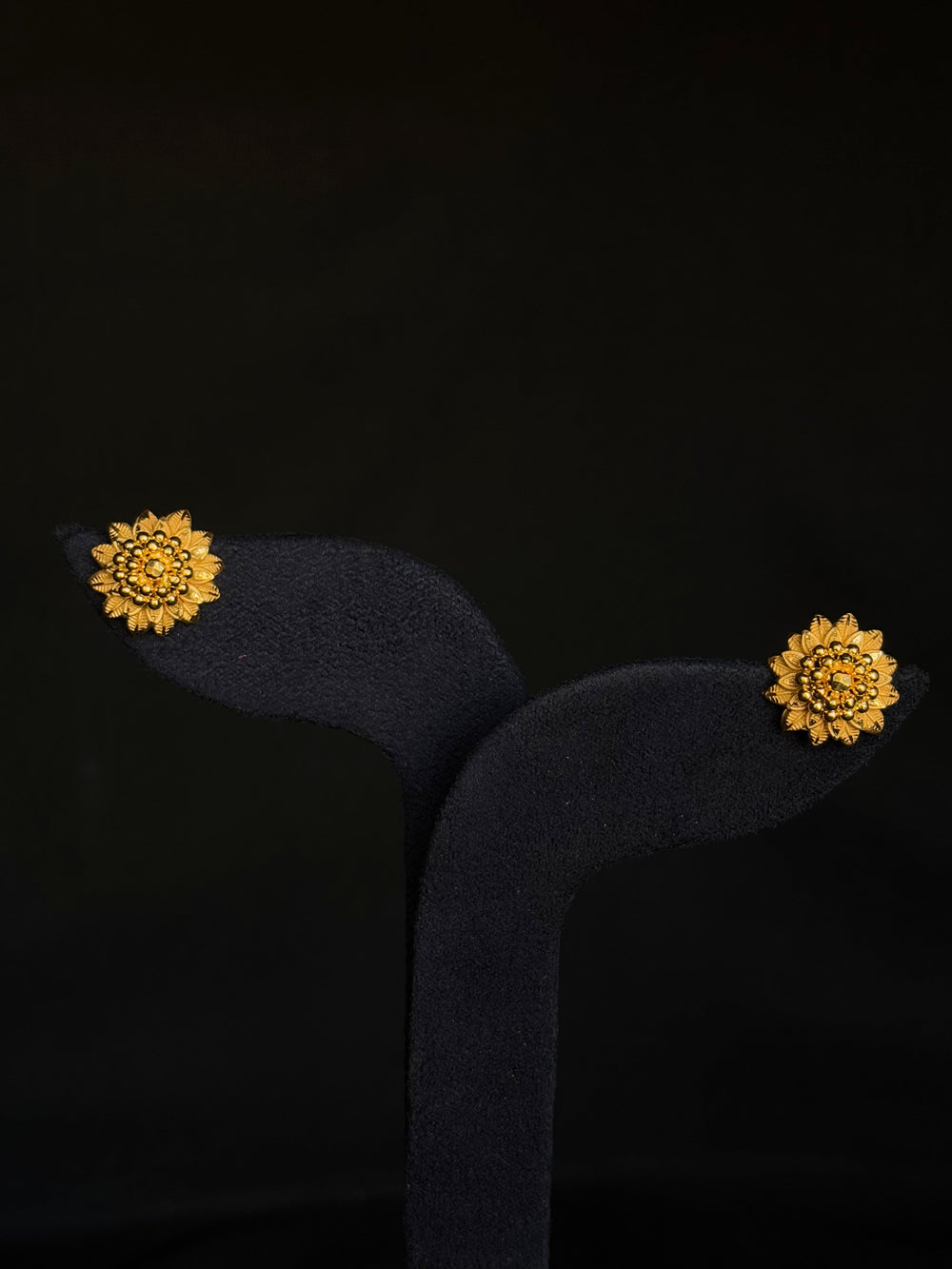 22K Gold Sunflower Stud Earrings.