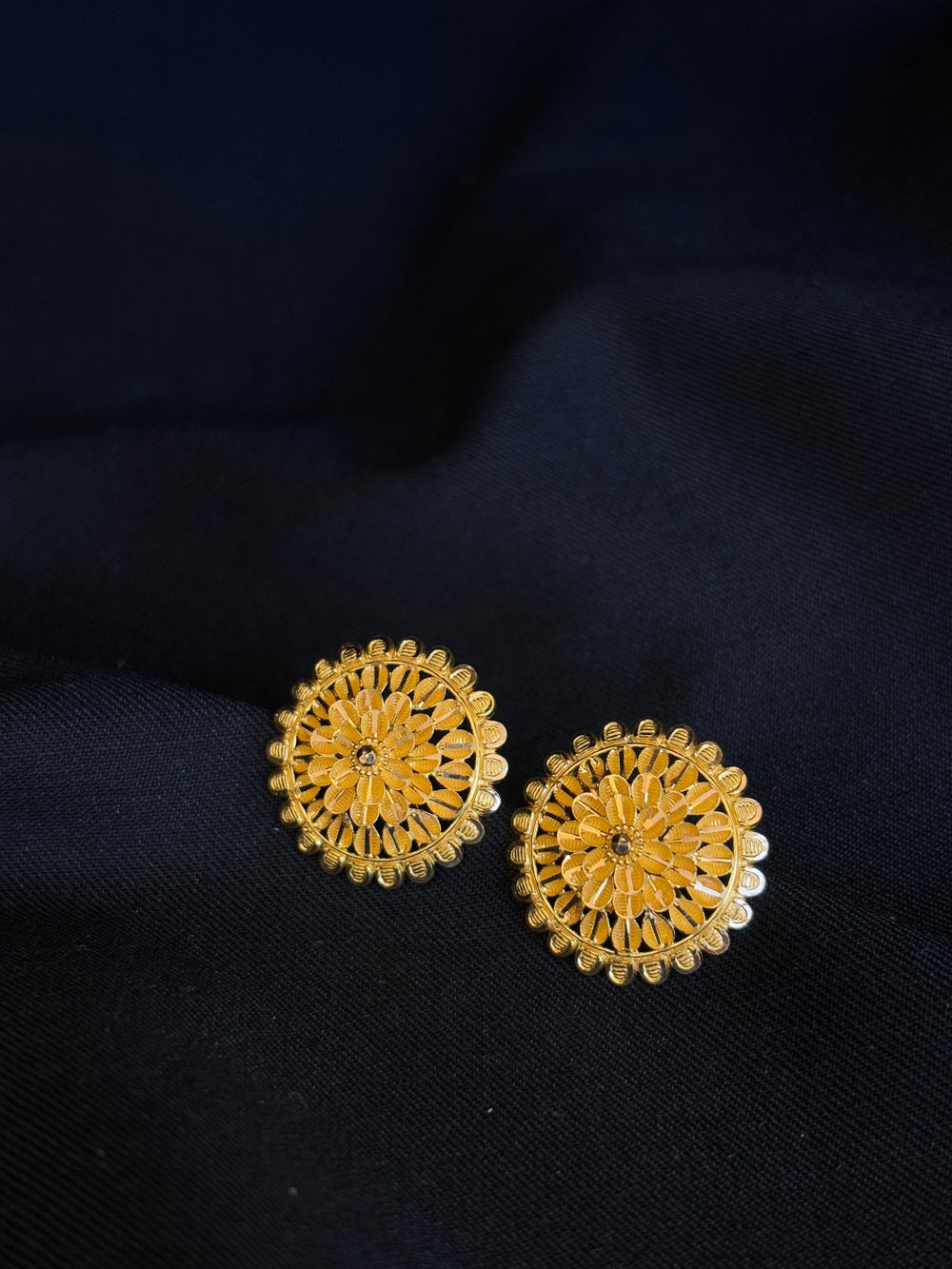 Artisan Crafted 22K Gold Flower Earrings.