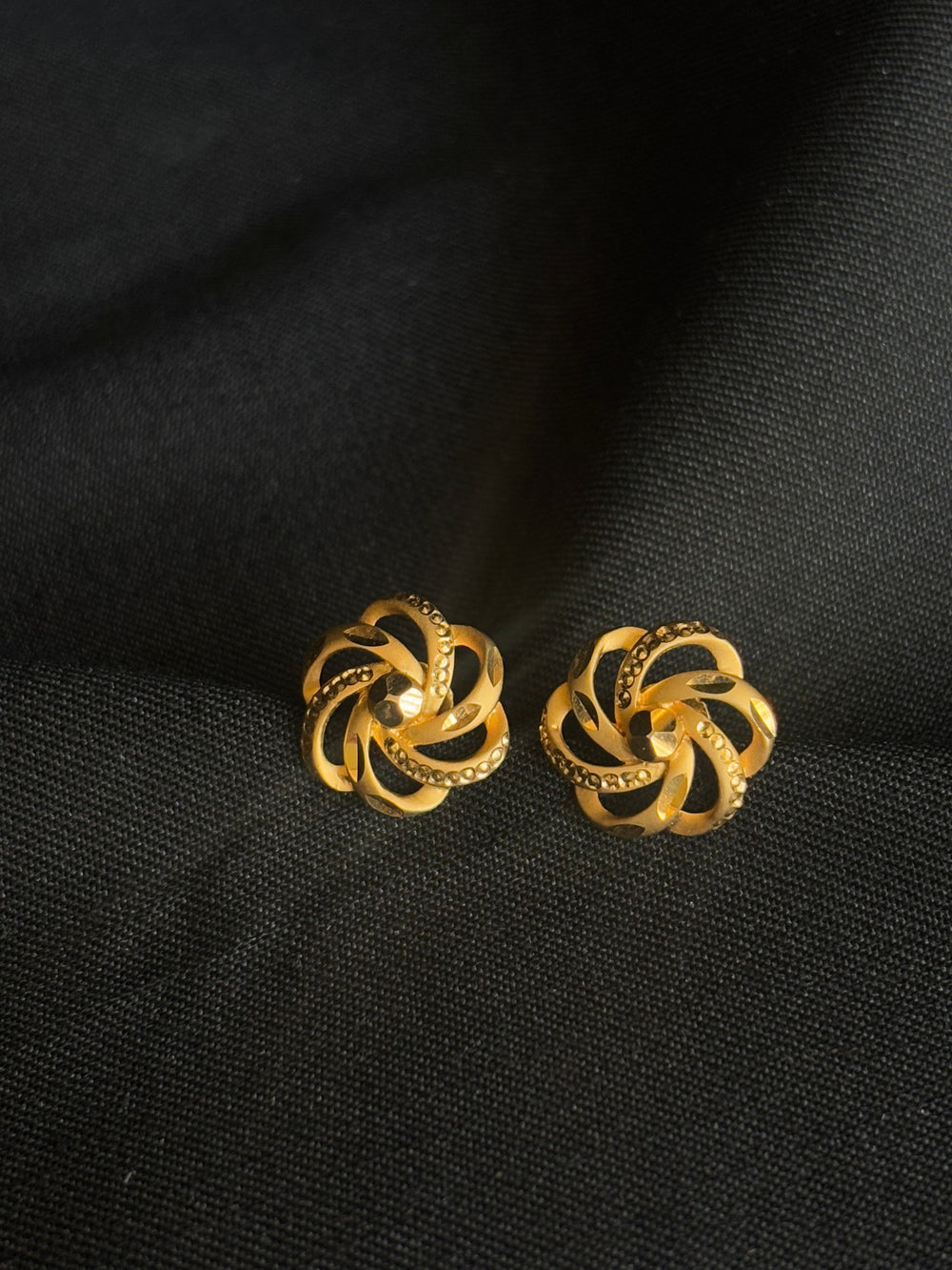 22K Gold Swirl Stud Earrings