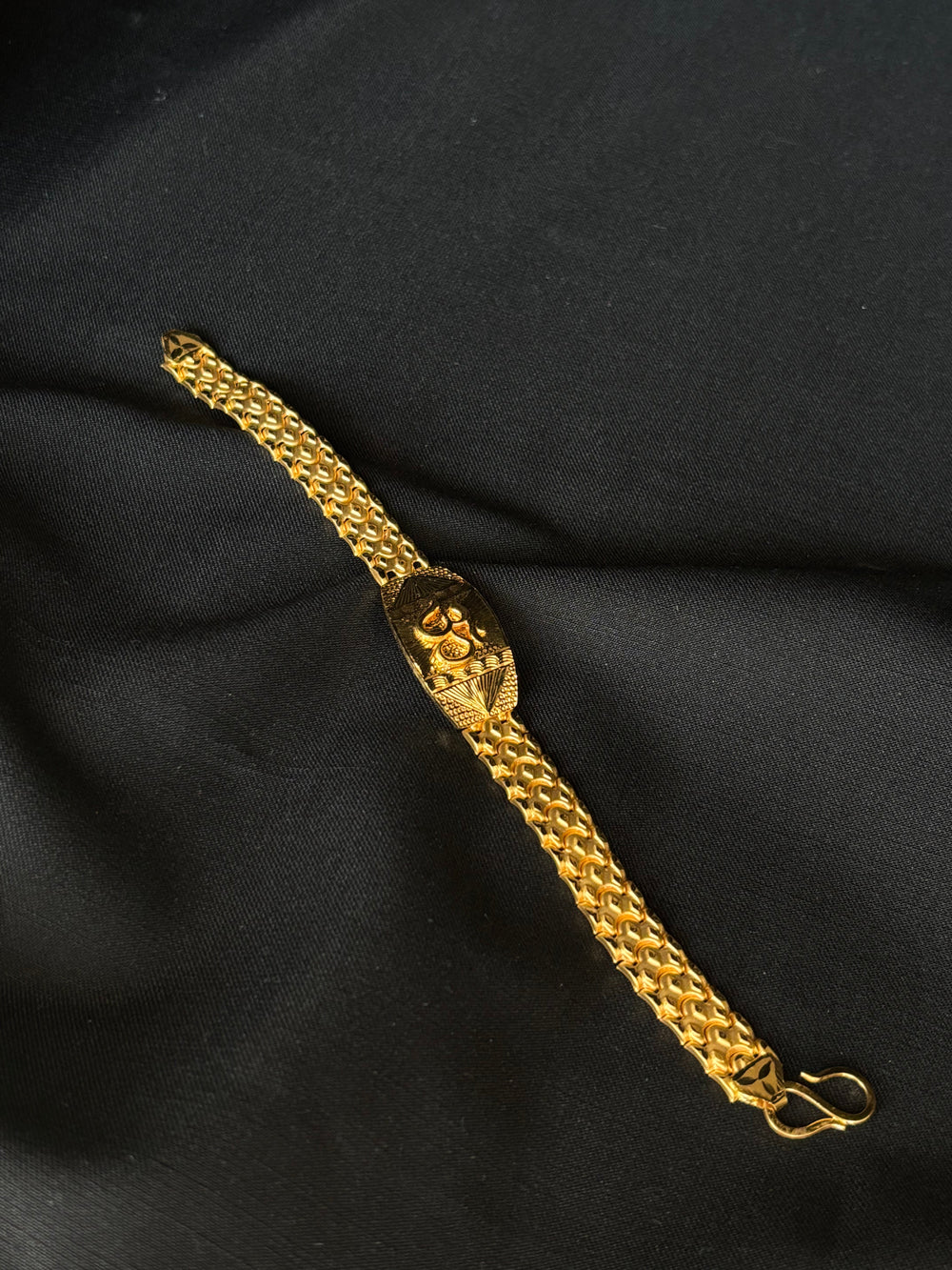 22KT Gold Men's Bracelet with Om Symbol - Handcrafted Elegance