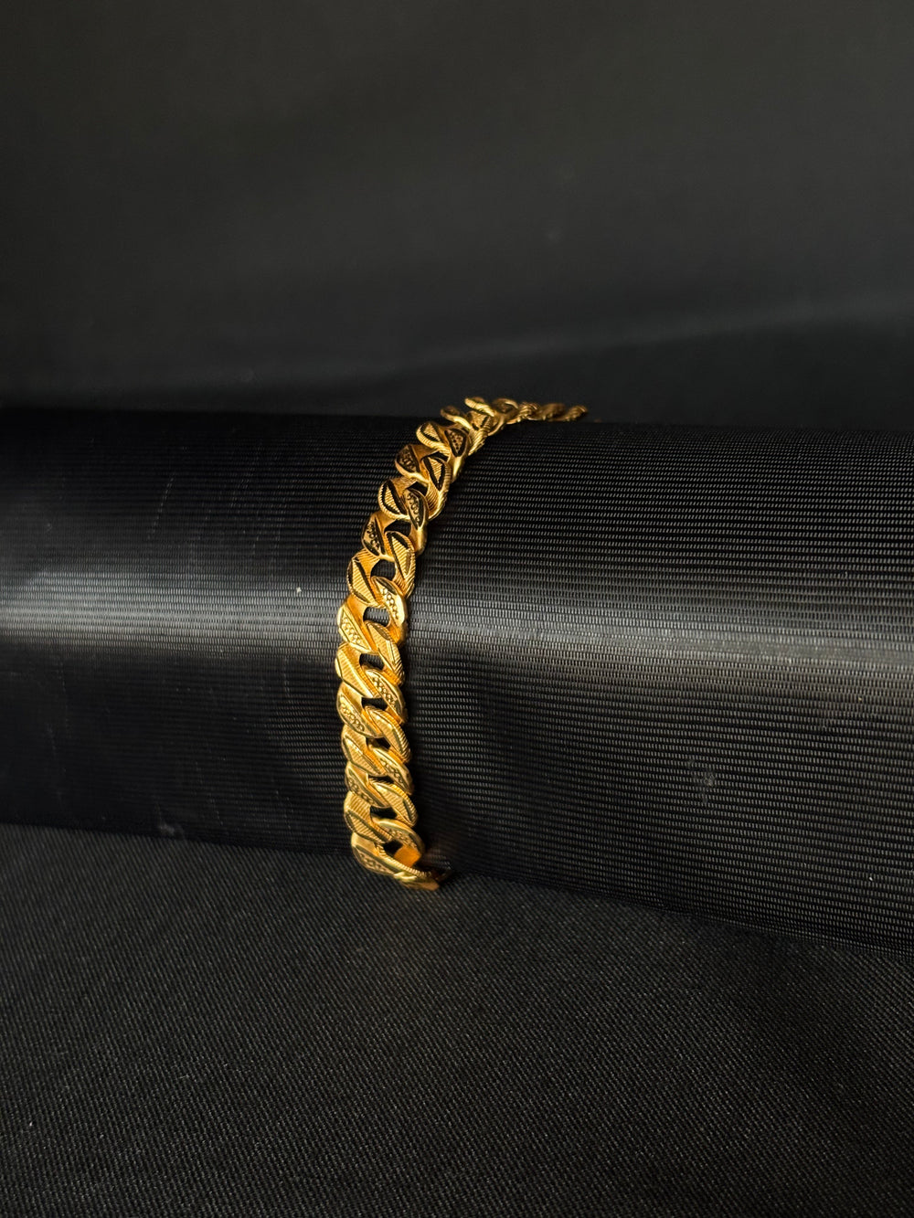 22K Gold Cuban Link Bracelet