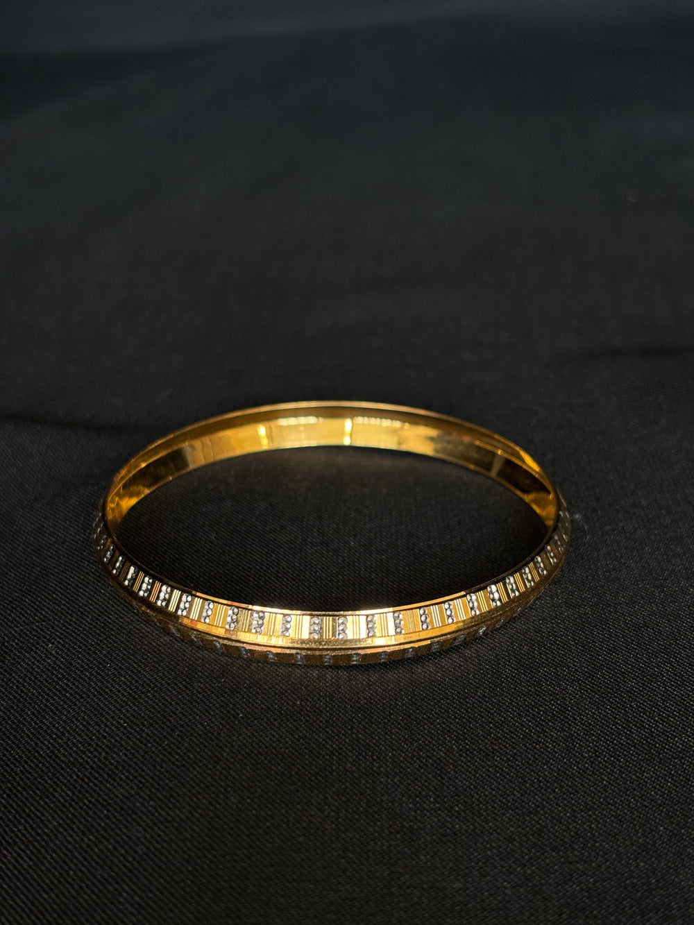 Traditional 22K Gold Sikh Kara - Handcrafted with Precision
